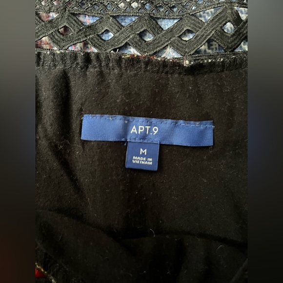 Apt. 9 Blouse - Picture 2 of 3